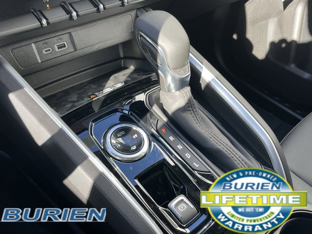 Vehicle image 24 of 41