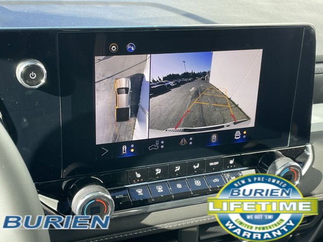 Vehicle image 23 of 41