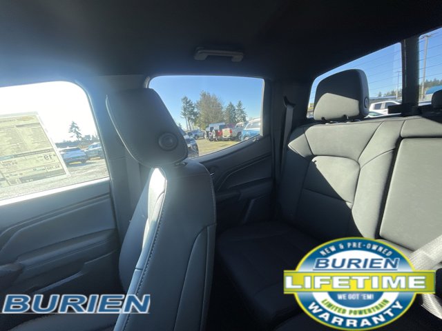 Vehicle image 13 of 41