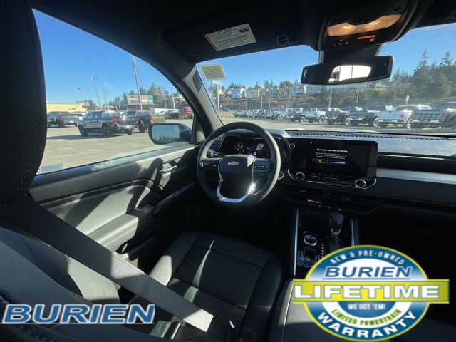 Vehicle image 17 of 41