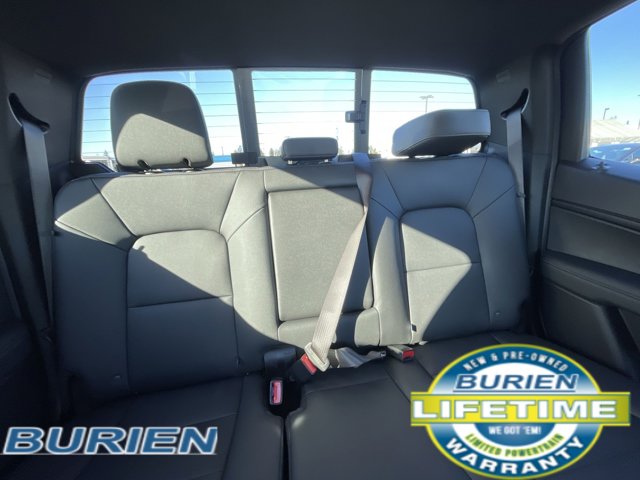 Vehicle image 14 of 41