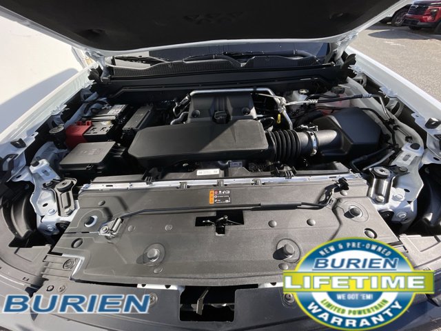 Vehicle image 37 of 41