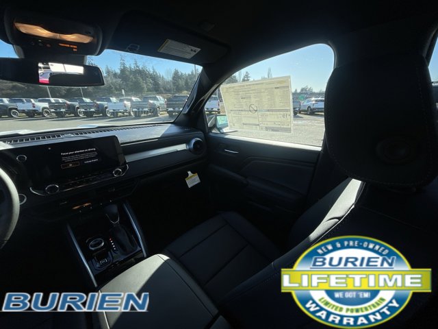 Vehicle image 11 of 41