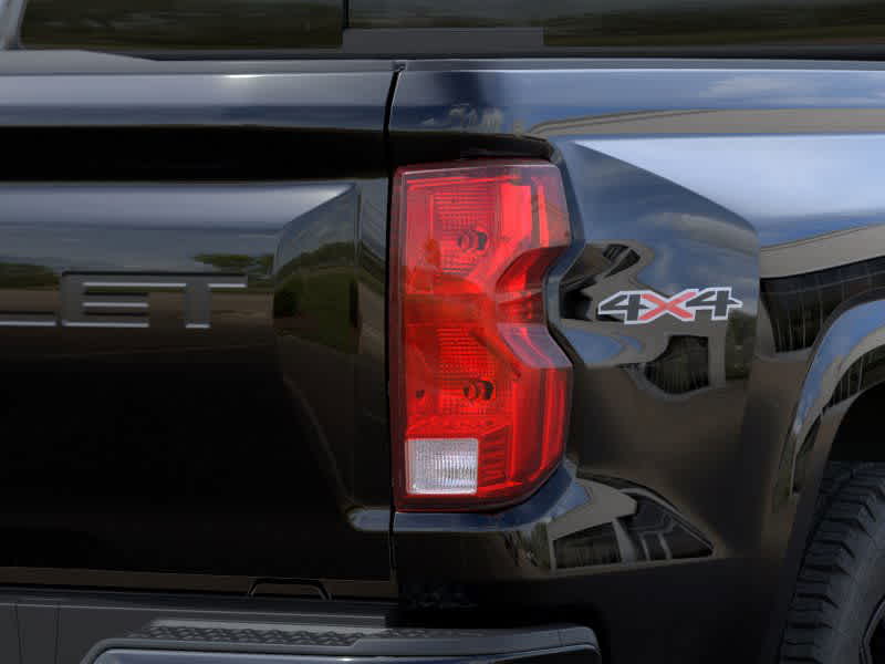 Vehicle image 11 of 24