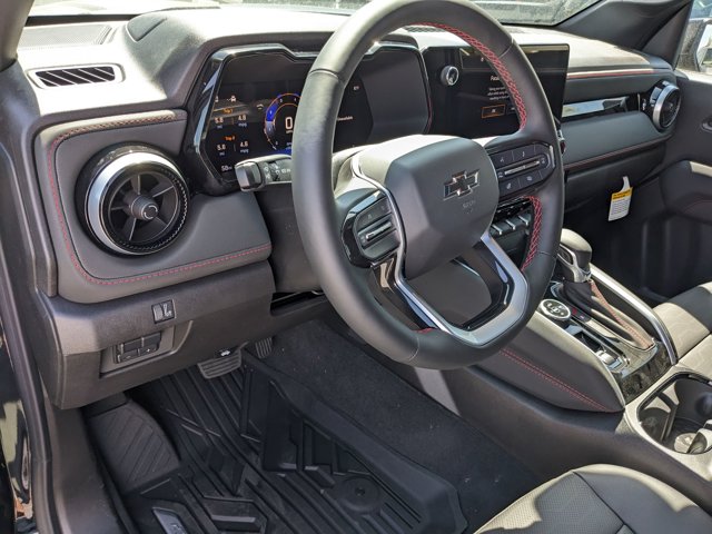 2025 Chevrolet Colorado Z71 Image 12 of 21