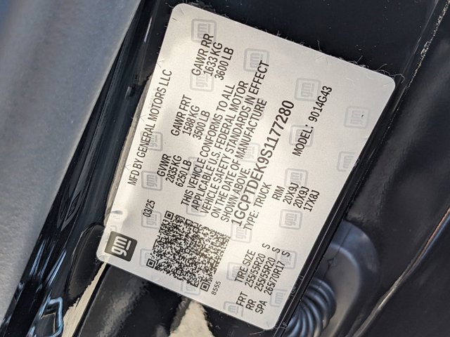 2025 Chevrolet Colorado Z71 Image 18 of 21