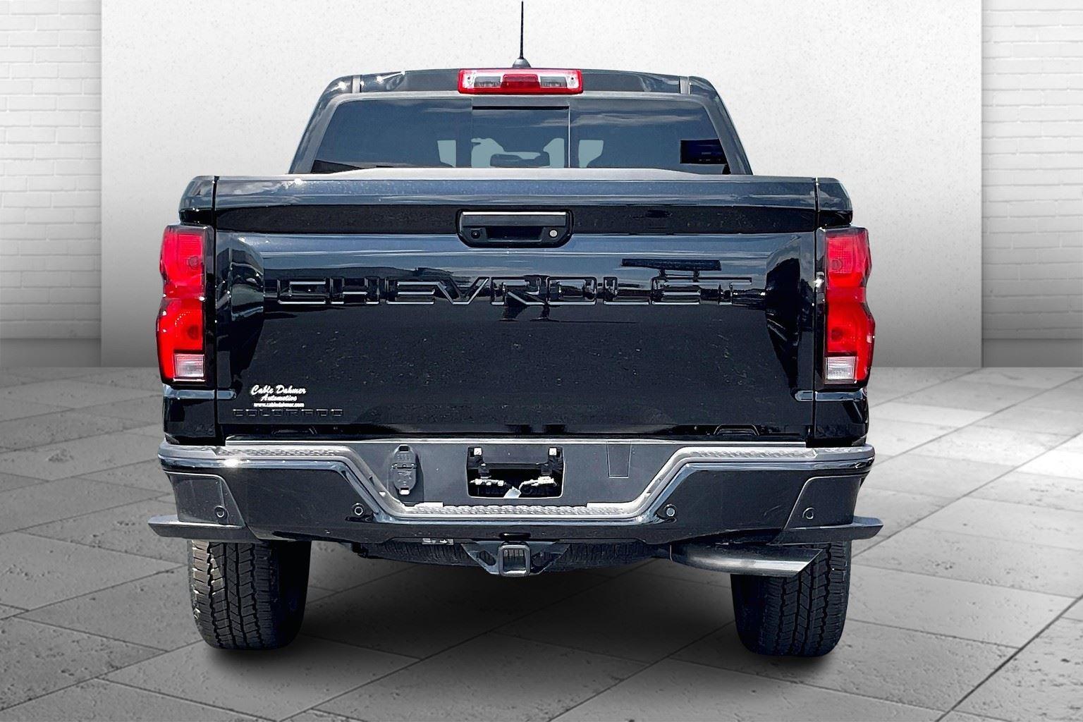 2025 Chevrolet Colorado Z71 Image 3 of 12