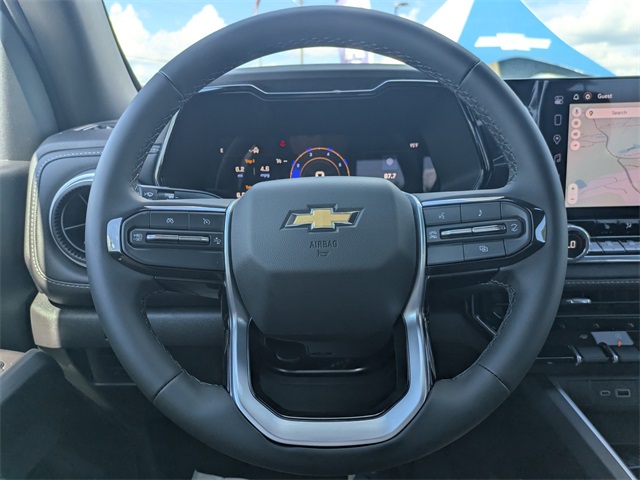 Vehicle image 19 of 34