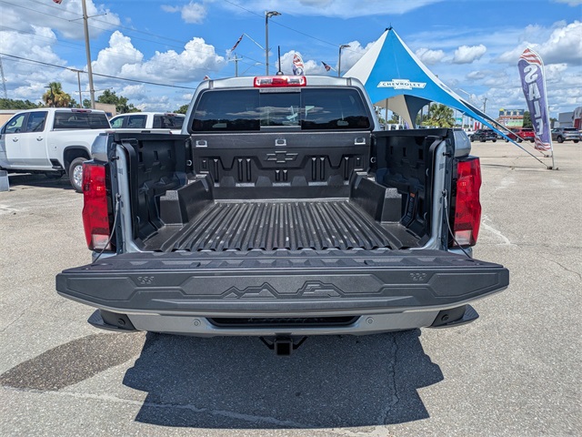 Vehicle image 11 of 34