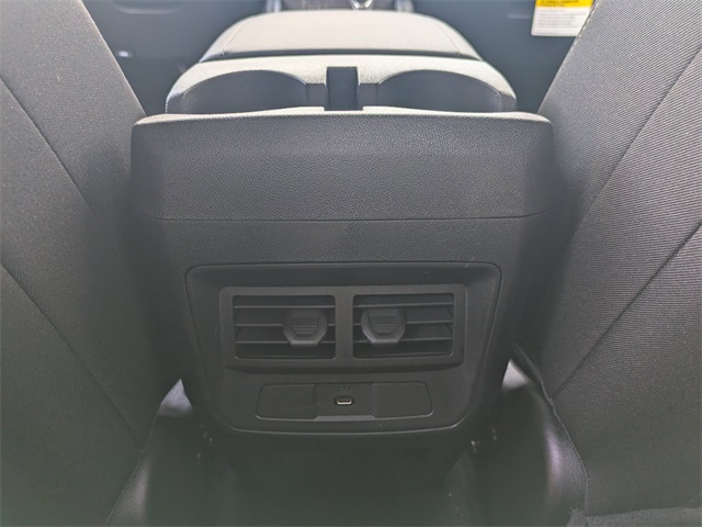 Vehicle image 28 of 34