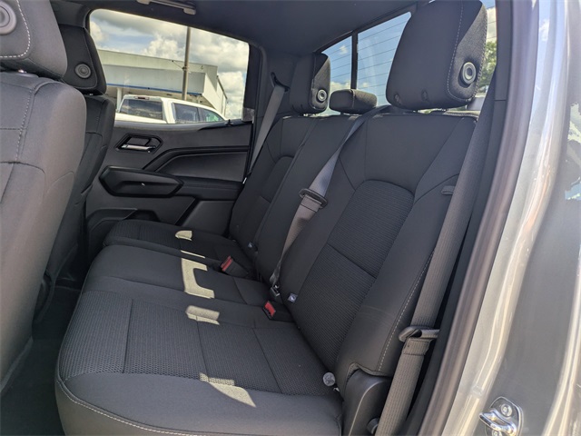 Vehicle image 13 of 34