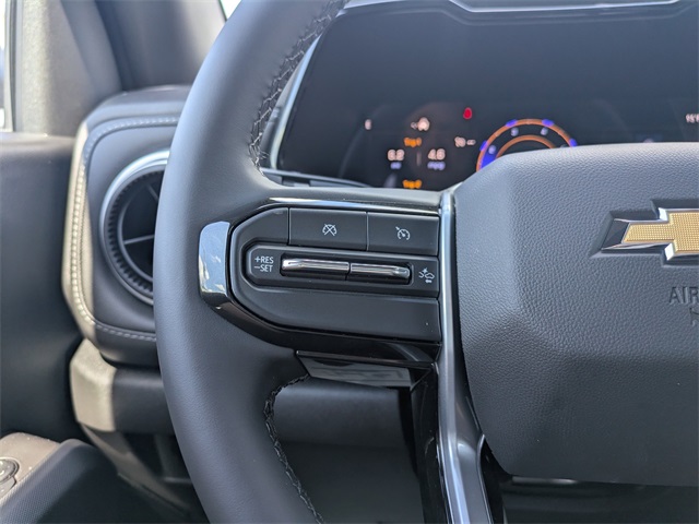 Vehicle image 18 of 34