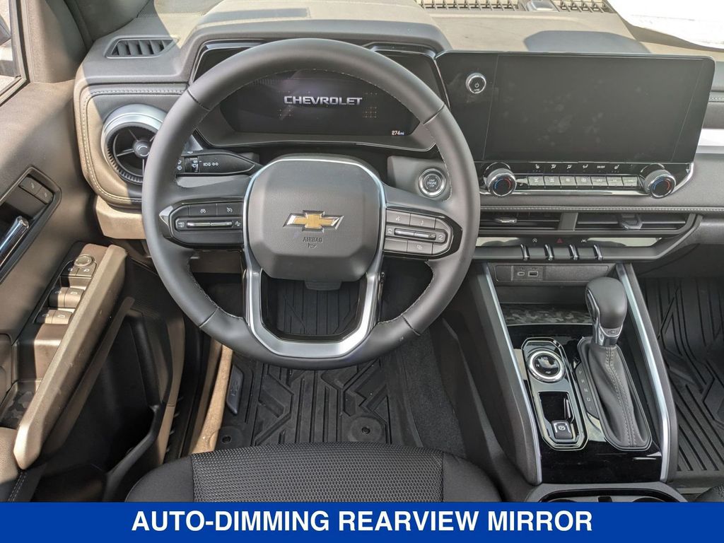 2025 Chevrolet Colorado LT Image 15 of 37