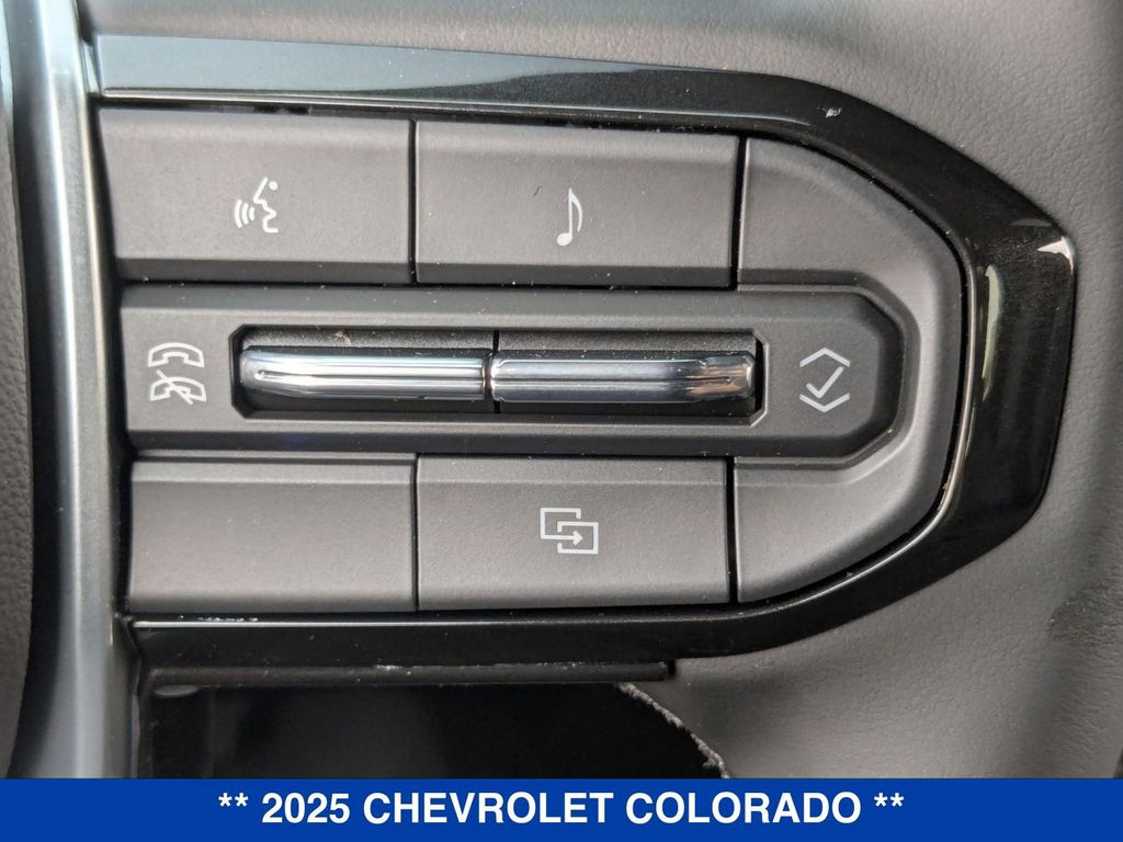 2025 Chevrolet Colorado LT Image 27 of 37