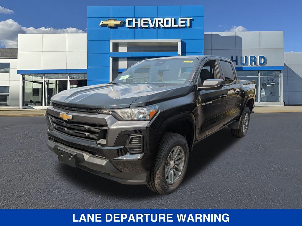 2025 Chevrolet Colorado LT Image 1 of 37