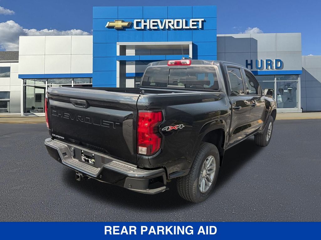 2025 Chevrolet Colorado LT Image 4 of 37