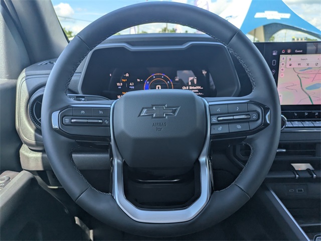 Vehicle image 17 of 34