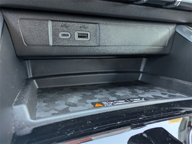 Vehicle image 12 of 34