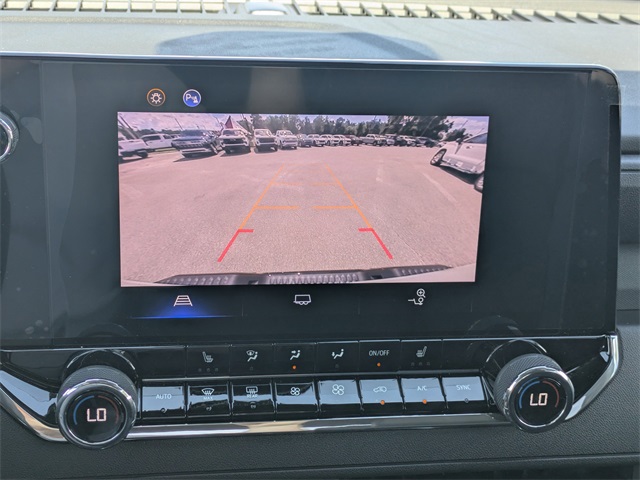 Vehicle image 22 of 34