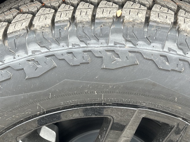 2025 Chevrolet Colorado 4WD Trail Boss Image 9 of 23