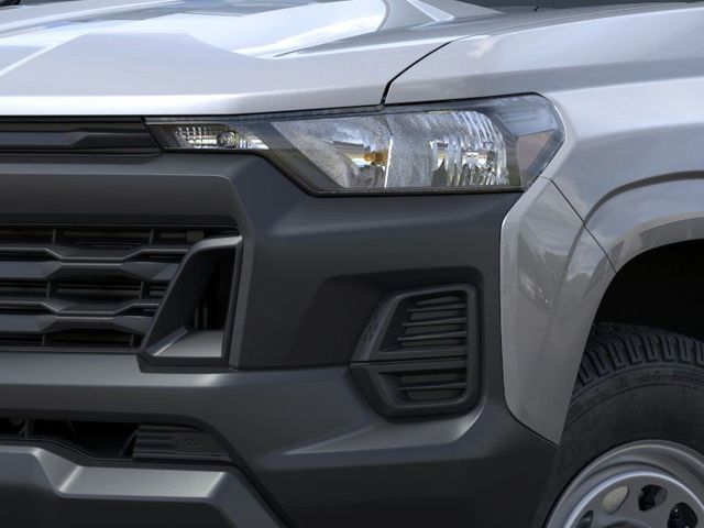 Vehicle image 10 of 24