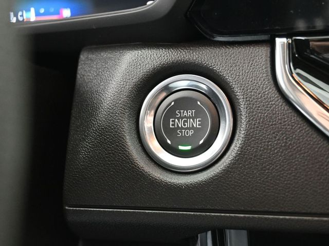 Vehicle image 59 of 67