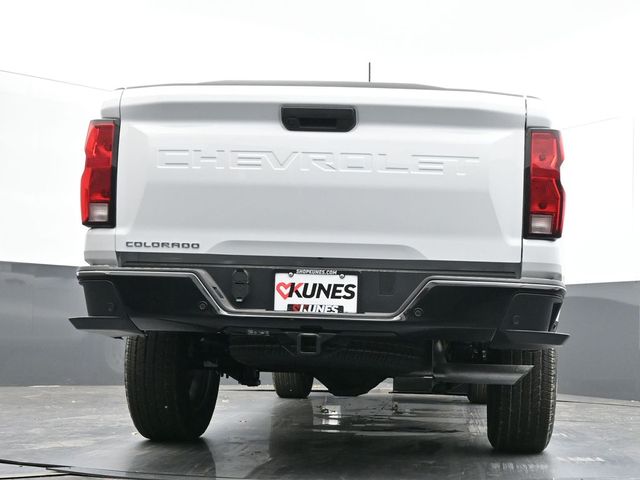 Vehicle image 33 of 67