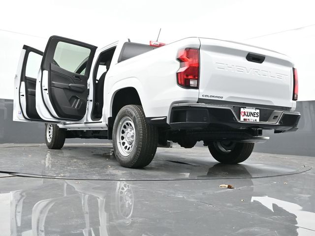 Vehicle image 46 of 67