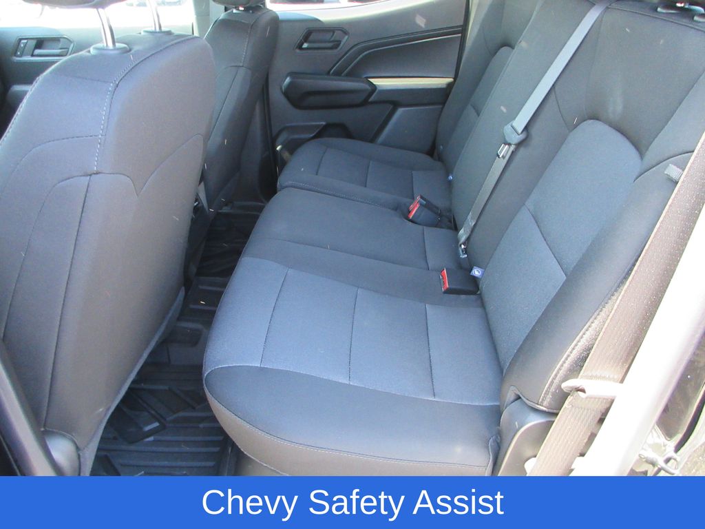 Vehicle image 14 of 30