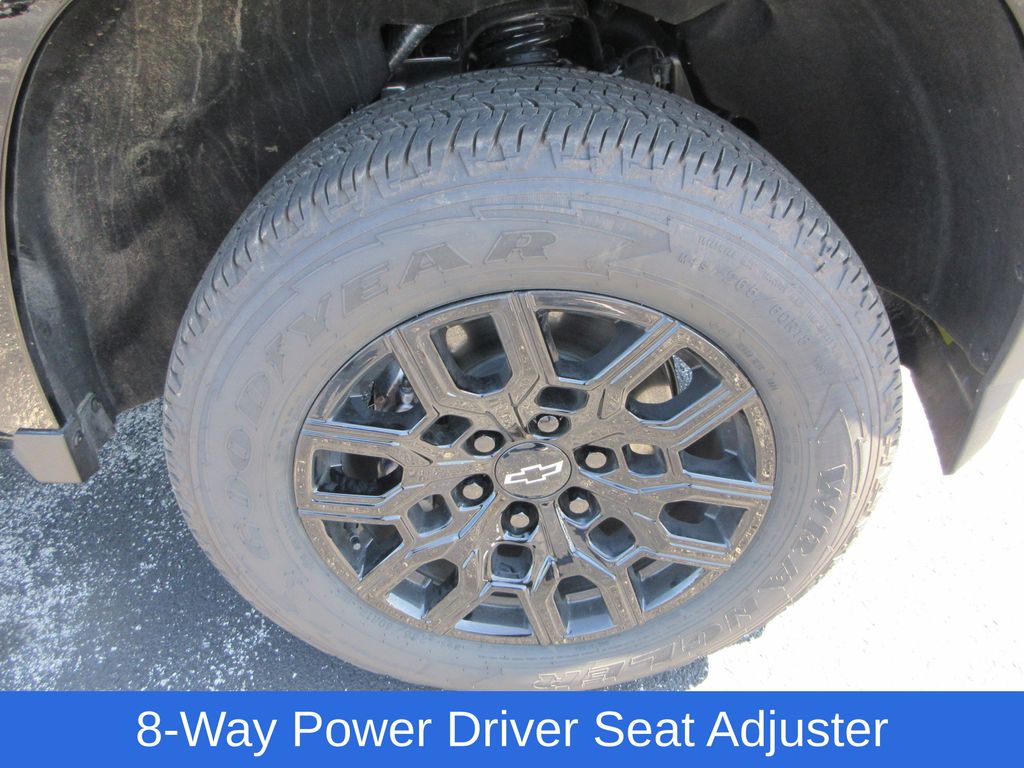 Vehicle image 10 of 30