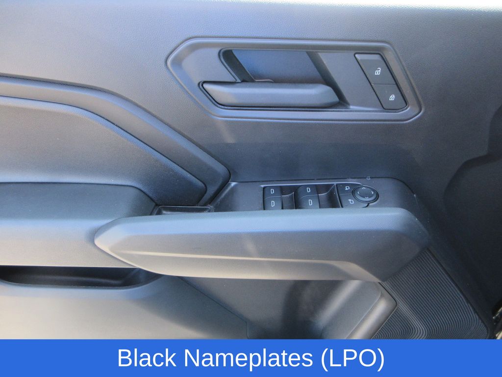 Vehicle image 22 of 30