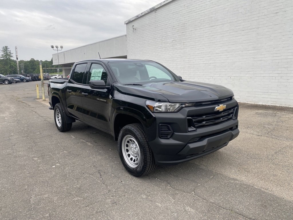 Vehicle image 3 of 32