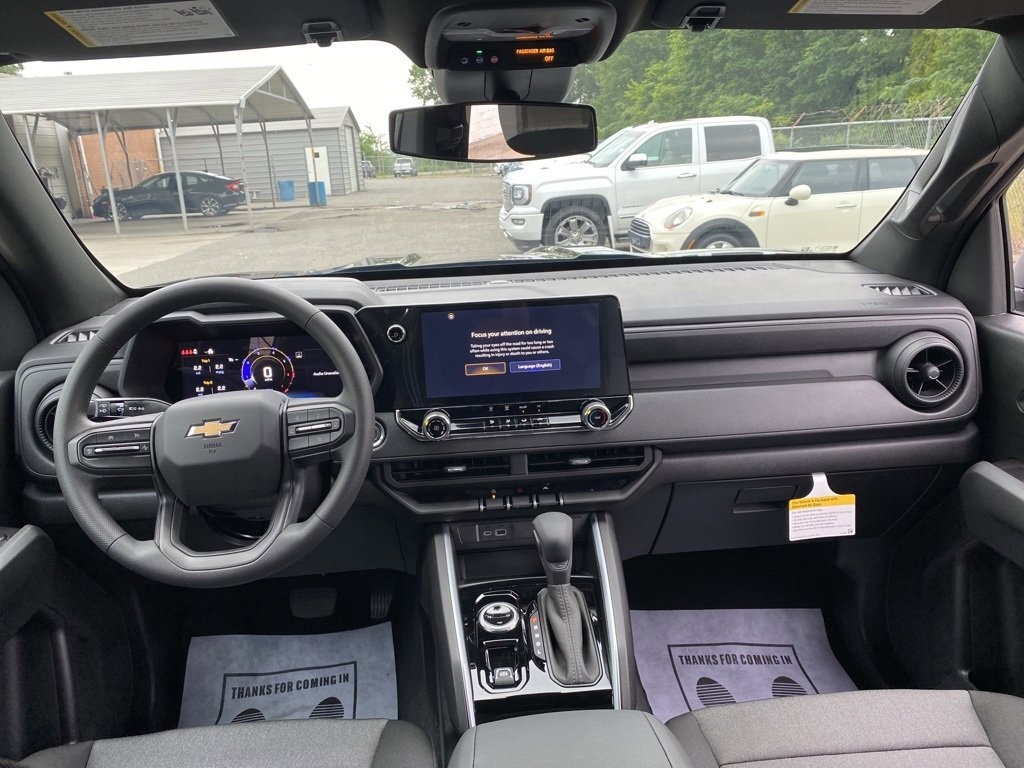 Vehicle image 20 of 32