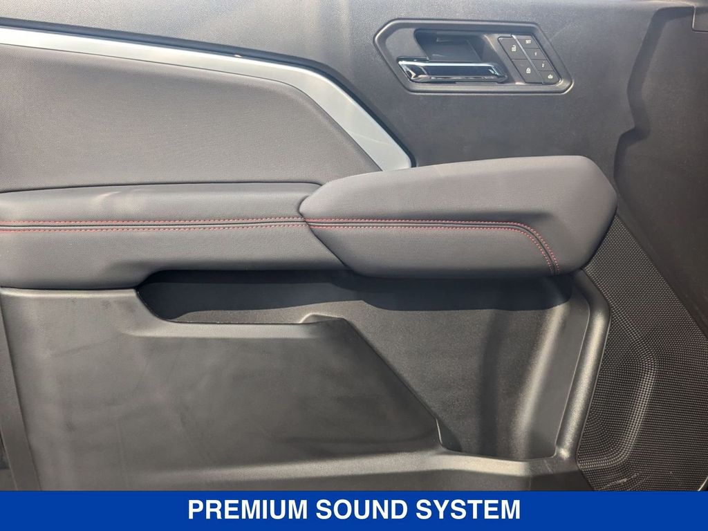 2025 Chevrolet Colorado Z71 Image 26 of 42