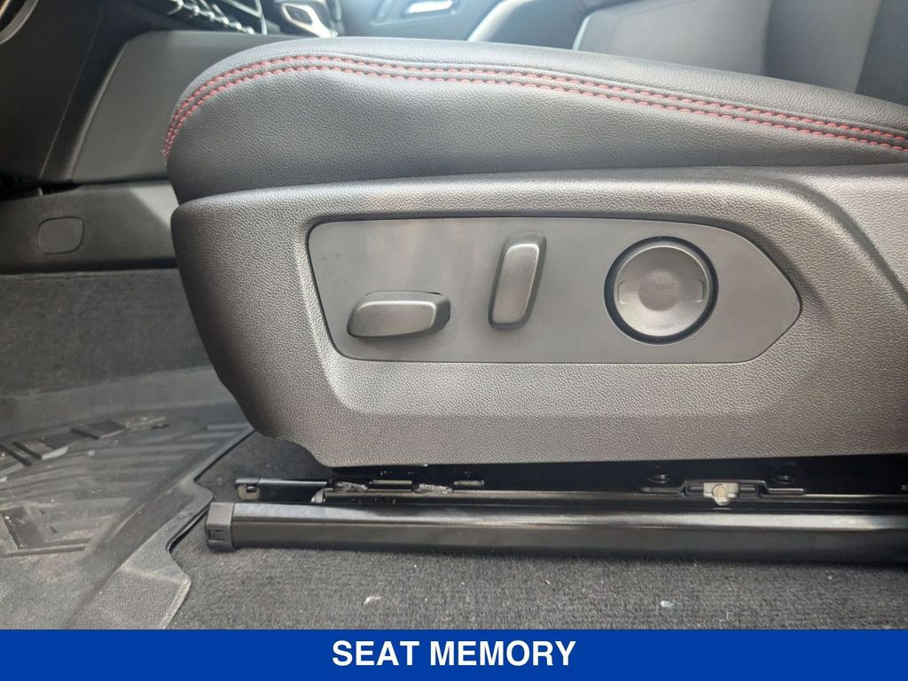 2025 Chevrolet Colorado Z71 Image 38 of 42