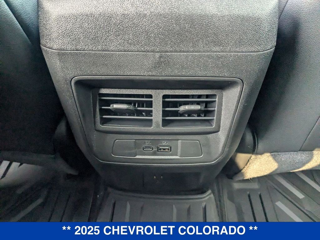 2025 Chevrolet Colorado Z71 Image 31 of 42