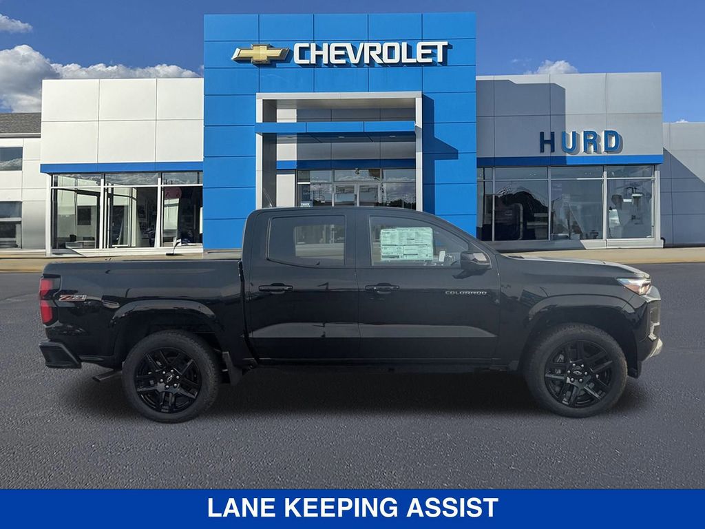 2025 Chevrolet Colorado Z71 Image 4 of 42
