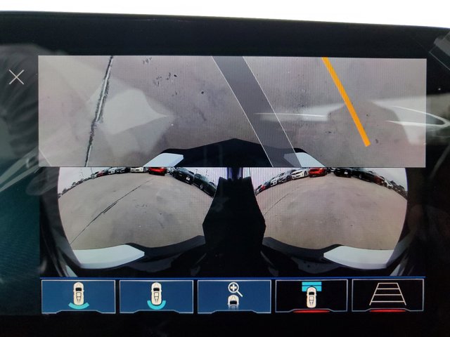 2025 Chevrolet Corvette 2LT Image 21 of 28