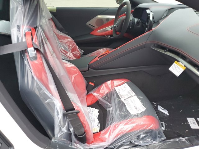 2025 Chevrolet Corvette 2LT Image 11 of 28