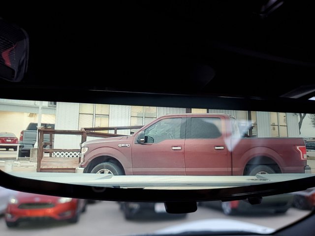 2025 Chevrolet Corvette 2LT Image 26 of 28