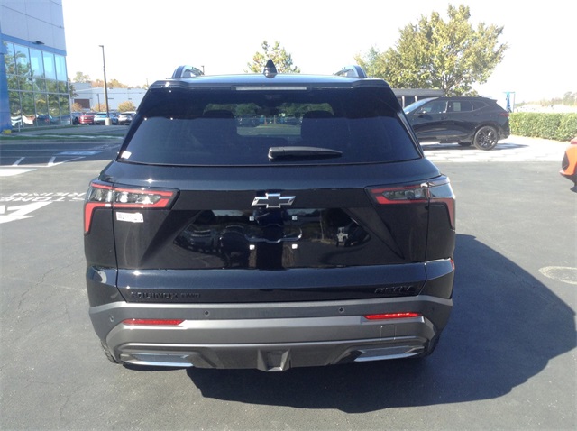 Vehicle image 3 of 34