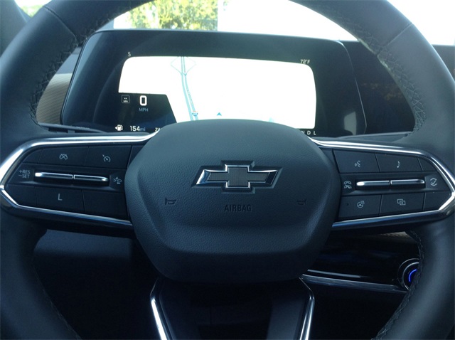 Vehicle image 10 of 34