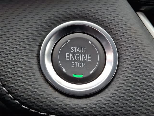 Vehicle image 16 of 18
