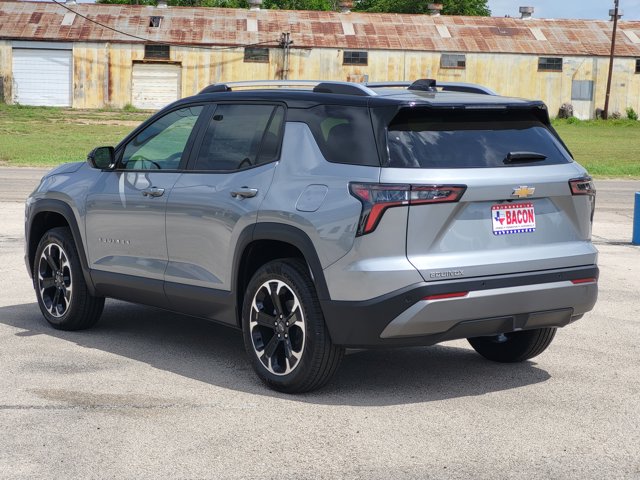 Vehicle image 4 of 12