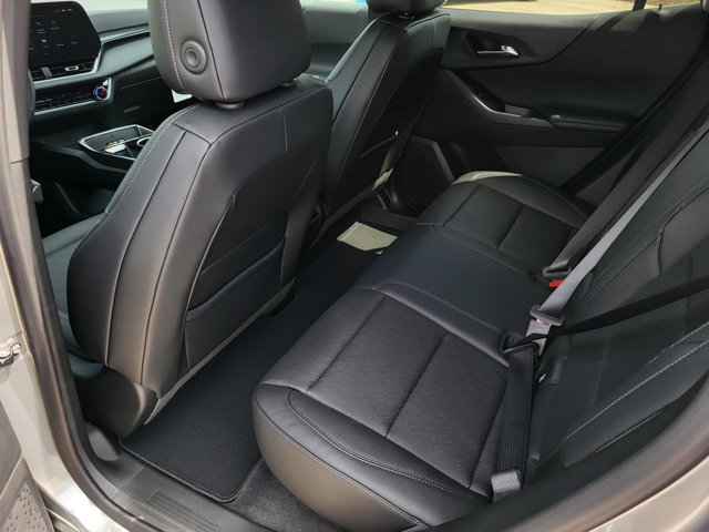 Vehicle image 11 of 12