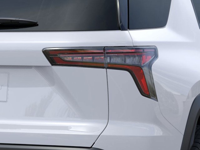Vehicle image 11 of 24