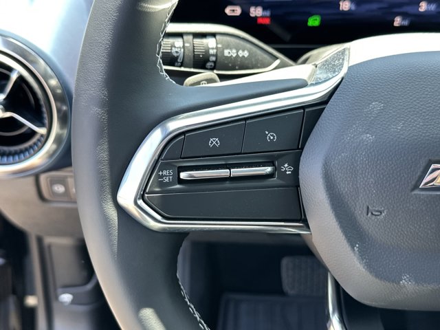 Vehicle image 19 of 25