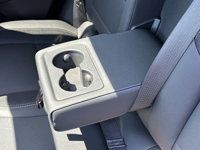 Vehicle image 14 of 25
