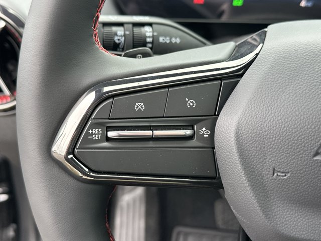 Vehicle image 19 of 25