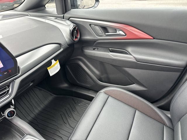 Vehicle image 24 of 25